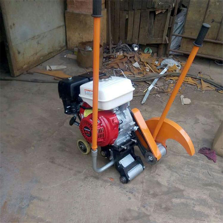 鋼軌鋸軌機(jī)實(shí)物圖2