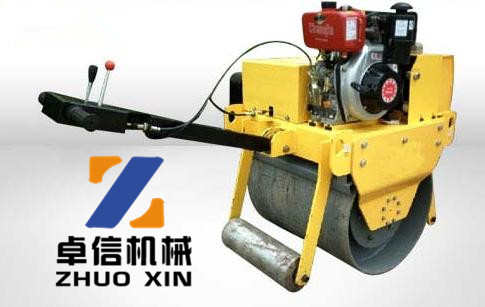 單輪壓路機
